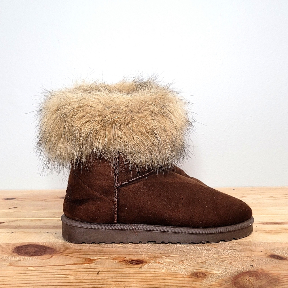 UCG XIN YUAN Brown Faux Fur Lined Boots Women's Pull On Fur Tops Cuffs Size 40 - Picture 1 of 9